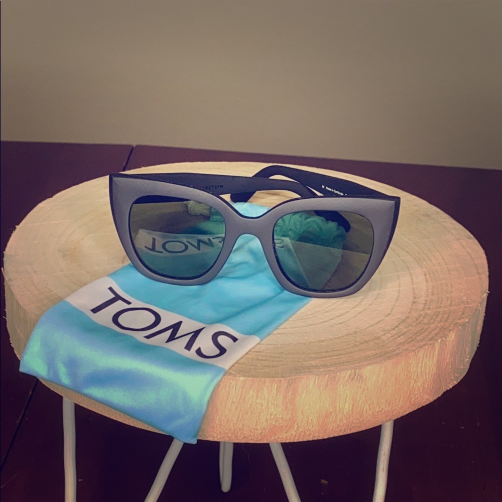 NWT Toms Cat Eye Sunglasses